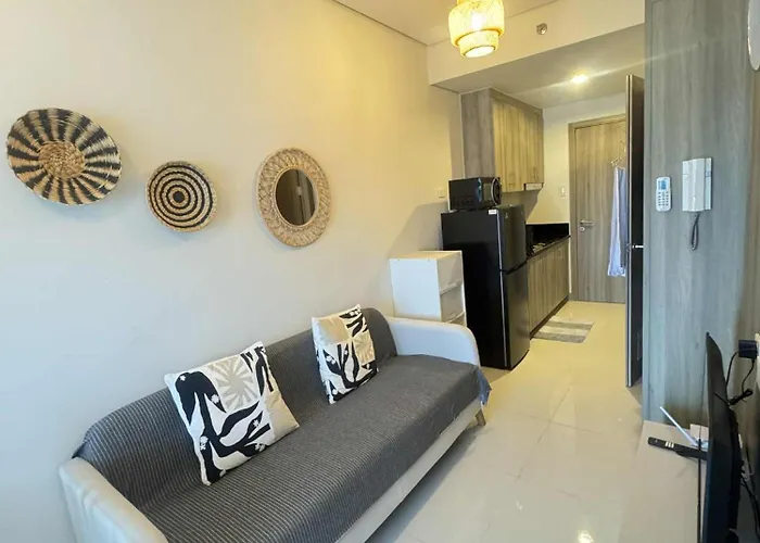 Canadian At Coast Residences Penthouse * Manila